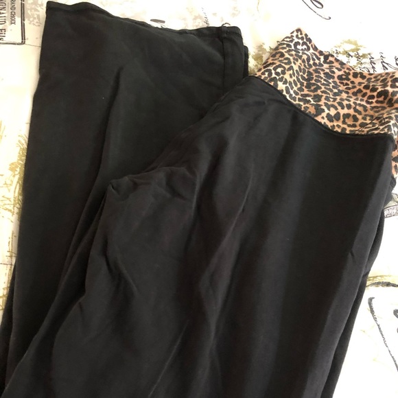 Yoga pants medium - Picture 2 of 5